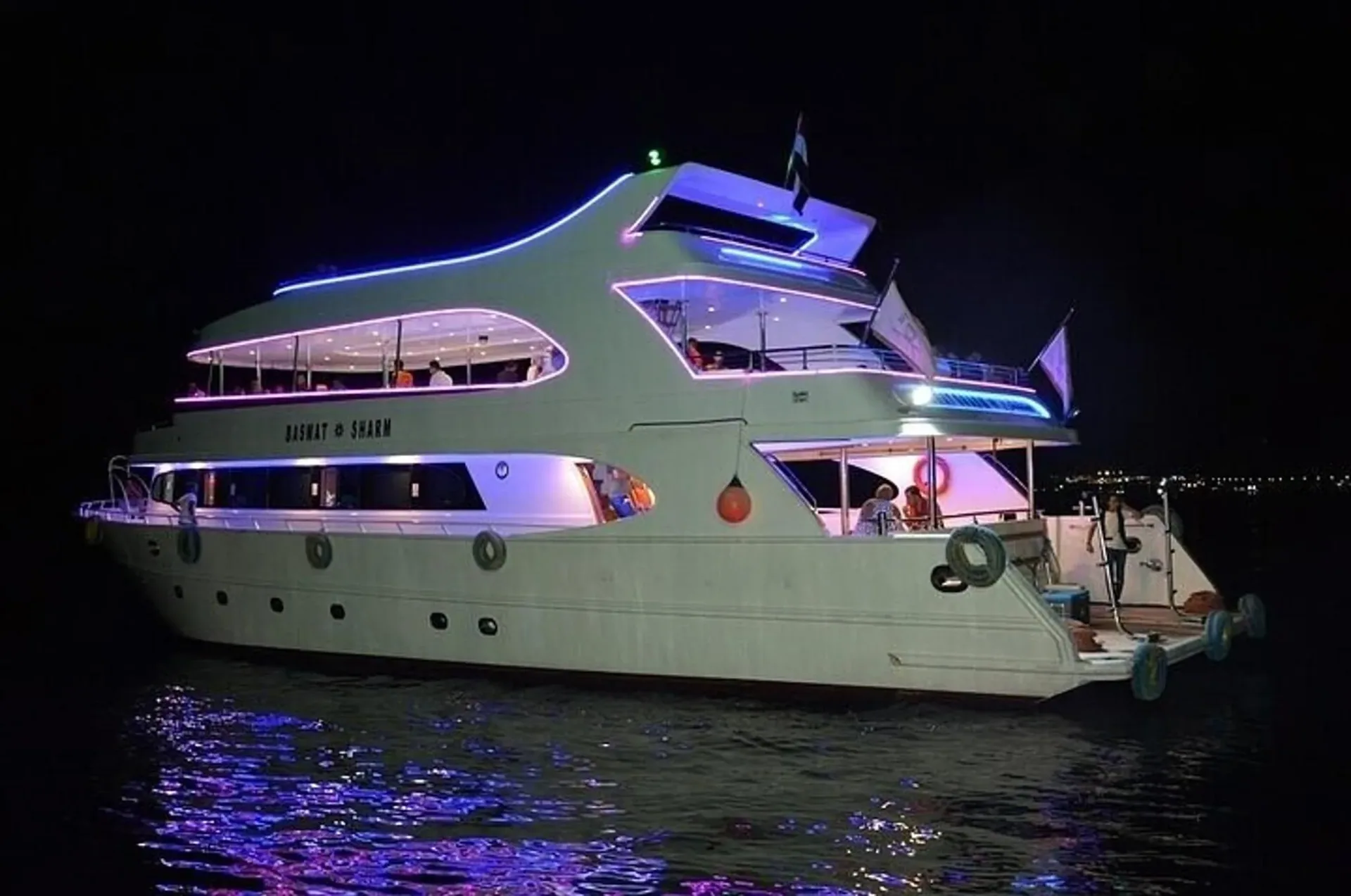 Romantic Yacht Dinner Cruise — 7